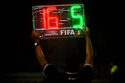 هل برشلونة خرج من دوري أبطال أوروبا 2024؟